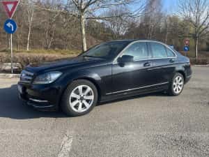 Mercedes C class 4 matic avangarde — miniatura 9