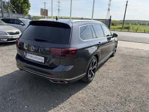 Volkswagen Passat Variant 2021 - 4x4, Drept de utilizare — miniatura 4