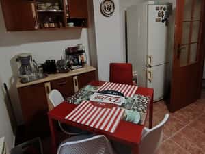 Vând apartament parter — miniatura 4