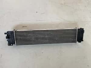 Radiator intercooler Volvo XC40 31686408 — miniatura 6