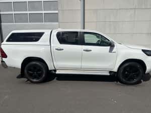 Toyota Hilux SUV, 117.000 km, 204 cp, 2024 — miniatura 4