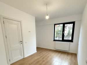 Apartament 3 camere de vanzare Pacurari in spate la Alpha Bank — miniatura 5