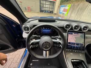 Mercedes-Benz GLC 200 - 4.210 km - Stare impecabilă — miniatura 3
