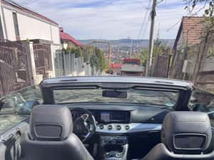 Vând Mercedes E 200 Cabrio