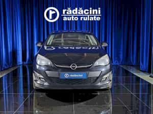 Opel Astra Manuală 140 HP Benzină — miniatura 3