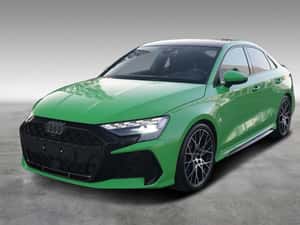 Audi RS3 Berlină 400 cp, 5.946 km, Automată