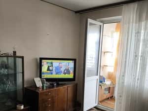 Inchiriez apartament 2 camere onesti 1200 lei — miniatura 5