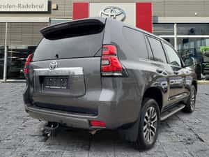 Toyota Land Cruiser – SUV second-hand, 25.762 km — miniatura 4