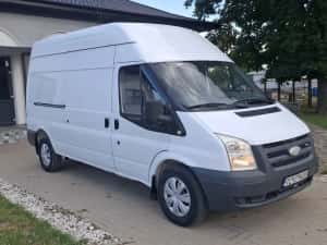 Ford Transit supraînălțat 2.4 tdci,stare foarte bună