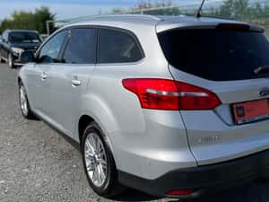 Ford Focus Titanium - Facelift 04 2018 — miniatura 3