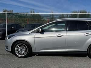 Ford Focus Titanium - Facelift 04 2018 — miniatura 4