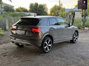 Audi Q2 Nardo Grey — miniatura 3