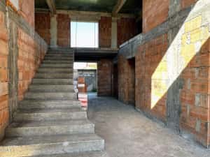 Domnesti - cladire 319 mp util, 2x garaj, ideal comercial — miniatura 7