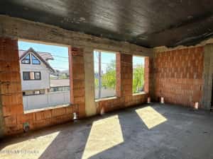 Domnesti - cladire 319 mp util, 2x garaj, ideal comercial — miniatura 10