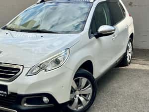 Peugeot 2008 - 115.000 km - 5.950 EUR — miniatura 3