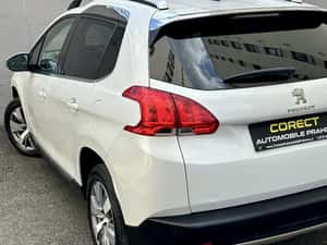 Peugeot 2008 - 115.000 km - 5.950 EUR — miniatura 4
