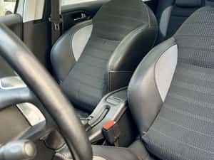 Peugeot 2008 - 115.000 km - 5.950 EUR — miniatura 7