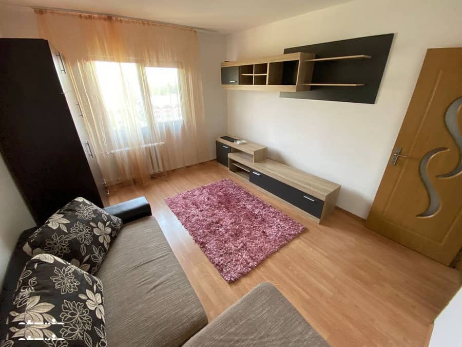 Garsoniera cu centrala, mobilata si utilata zona URA — fotografie 1 din 6