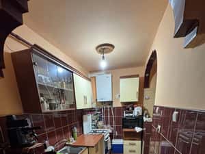 Apartament cu 2 camere, semidecomandat, parter , Aleea Postavaru, Carp