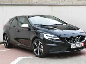 Volvo V40 / 2.0 / Diesel / R-Design / Keyless