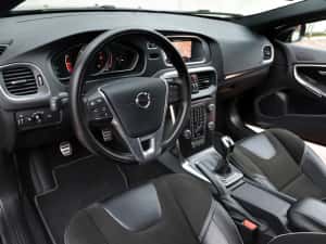 Volvo V40 / 2.0 / Diesel / R-Design / Keyless — miniatura 6