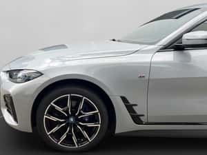 BMW i4 Automată 286 HP Electric — miniatura 7