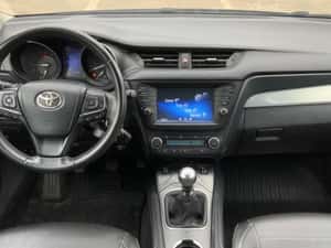 TOYOTA AVENSIS 1.8 Comfort 147CP Benzina — miniatura 4