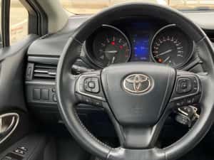 TOYOTA AVENSIS 1.8 Comfort 147CP Benzina — miniatura 5