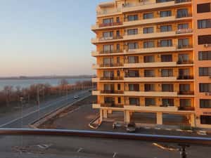Apartament de 2 camere cu balcon și terasă în Mamaia Nord — miniatura 3