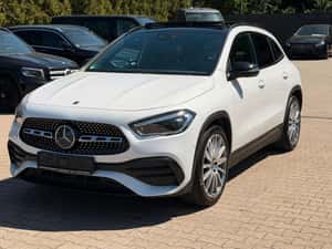 Mercedes-Benz GLA 200 Automată 163 HP Benzină - 2022 — miniatura 3