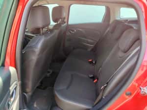Renault Clio 4, 1.5 Dci, 2015 din clasa Fiesta  Corsa i30 A3 — miniatura 8