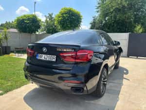 Vand BMW X6 M F16 M50d 3.0 381cp interior individual cognac led avariat lovit camere trapa tableta interior full electric Harman Kardon — miniatura 8