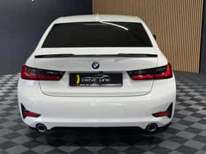 BMW 330e Sport Line — miniatura 4