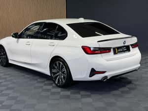 BMW 330e Sport Line — miniatura 5