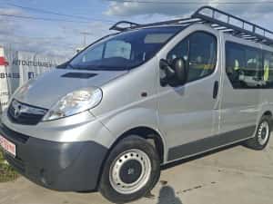 Opel Vivaro 2011 9 loc 2.0 cdti 114 cp 140710km clima fata spate, Rate Factură Garantie — miniatura 9