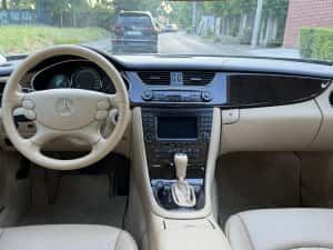 Mercedes Benz CLS 350 cu doar 60.000 km EXEMPLAR — miniatura 5