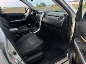 Suzuki grand vitara 1.9 DDIS 129 CP 2011 4WD IMPECABIL — miniatura 6