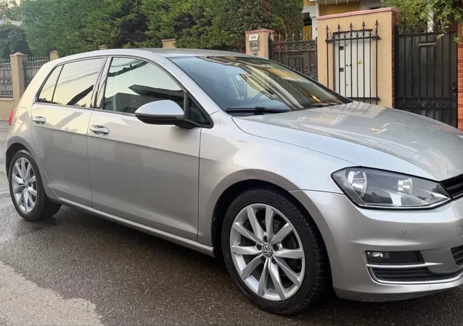 VW Golf 7 fab.2015 cutie automata dsg 2.0d 150 cp foarte intretinuta — fotografie 1 din 10