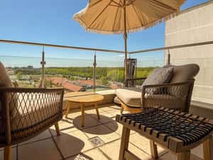 Apartament cu 4 camere cu vedere catre Padurea Baneasa — miniatura 3