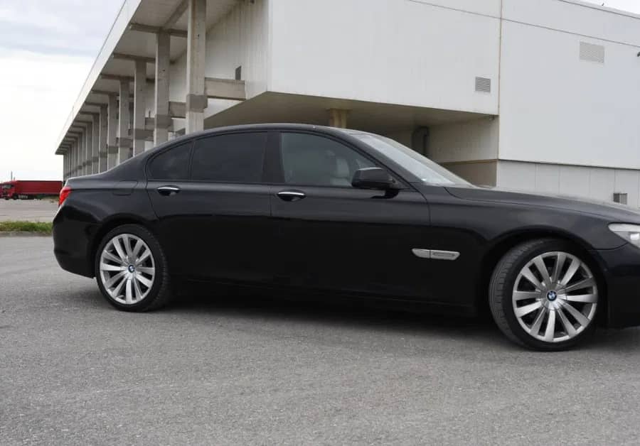 BMW 730 diesel 5 butoane — fotografie 1 din 10