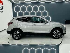 Nissan Qashqai 2020 1.3i E6 Manuală 160 HP Benzină — miniatura 5