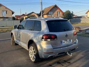 Volkswagen Touareg Automată 240 HP Diesel — miniatura 2