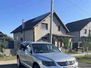 Volkswagen Touareg Automată 240 HP Diesel — miniatura 3