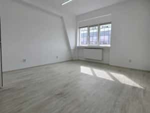 Inchiriez Spatii de birouri - Piata Romana — miniatura 1