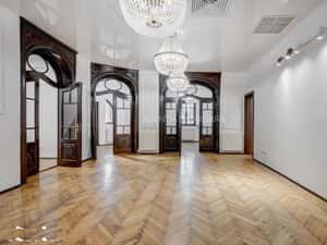 Apartament elegant in vila din perioada interbelica, 6 camere — miniatura 2