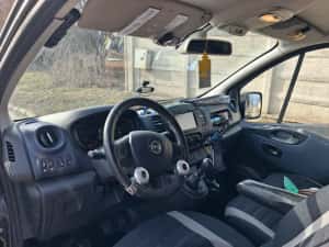 Opel Vivaro 1.6 BiTurbo , 6 locuri , portbagaj pe plafon - 2016 — miniatura 7