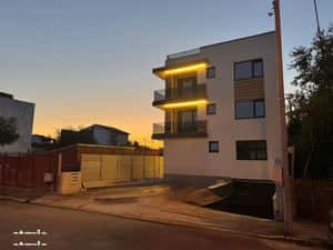 Apartament 3 camere decomandat/nou/ metrou 1Mai