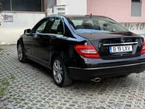 Mercedes c class / 160.000 km / 2.2 diesel — miniatura 2