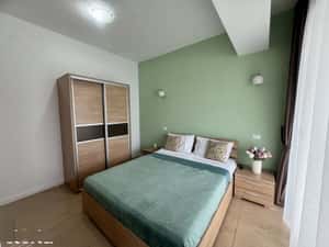 Inchiriez ap. 2 camere in Mamaia Zona Cazino - bloc Tudors Residence — miniatura 3