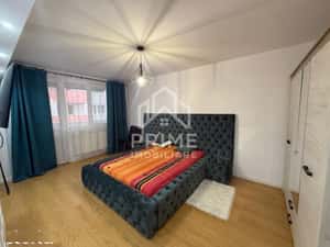 Apartament 3 camere de vanzare | 75 mp | Lift | 2 locuri de parcare + — miniatura 1